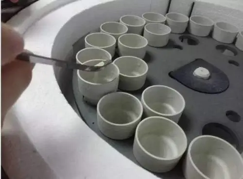  工程塑料灰分含量测试